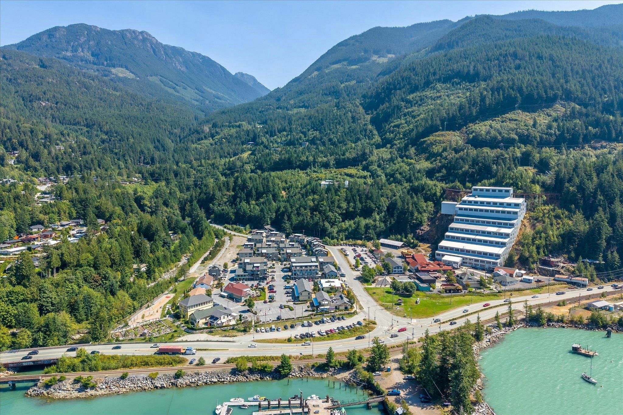 827 Minaty Lane, Squamish, BC, V0N 1J0 - 33