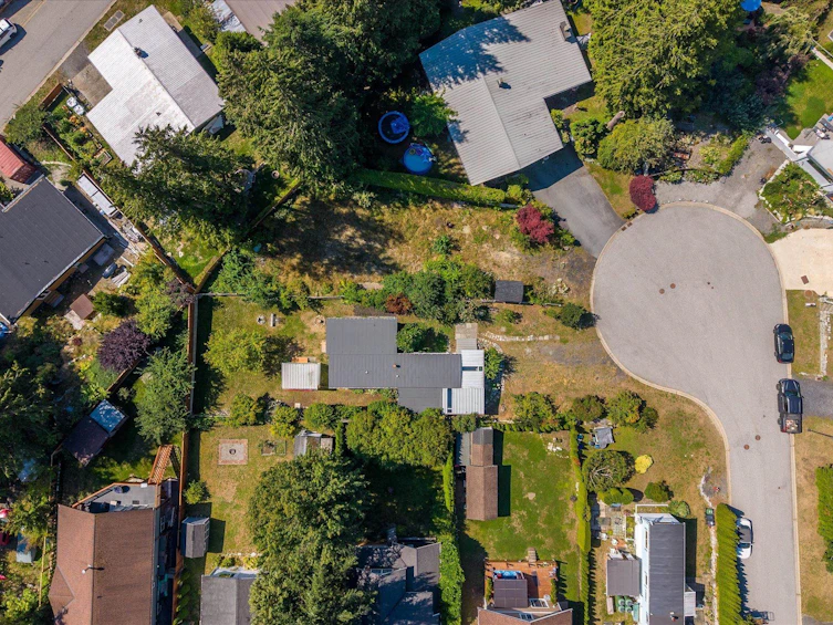 827 Minaty Lane, Squamish, BC, V0N 1J0 - 30