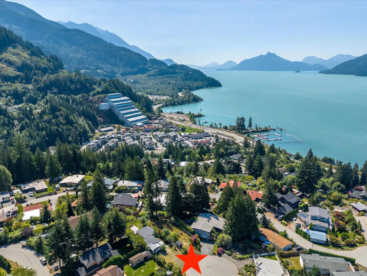 827 Minaty Lane, Squamish, BC, V0N 1J0 - 28
