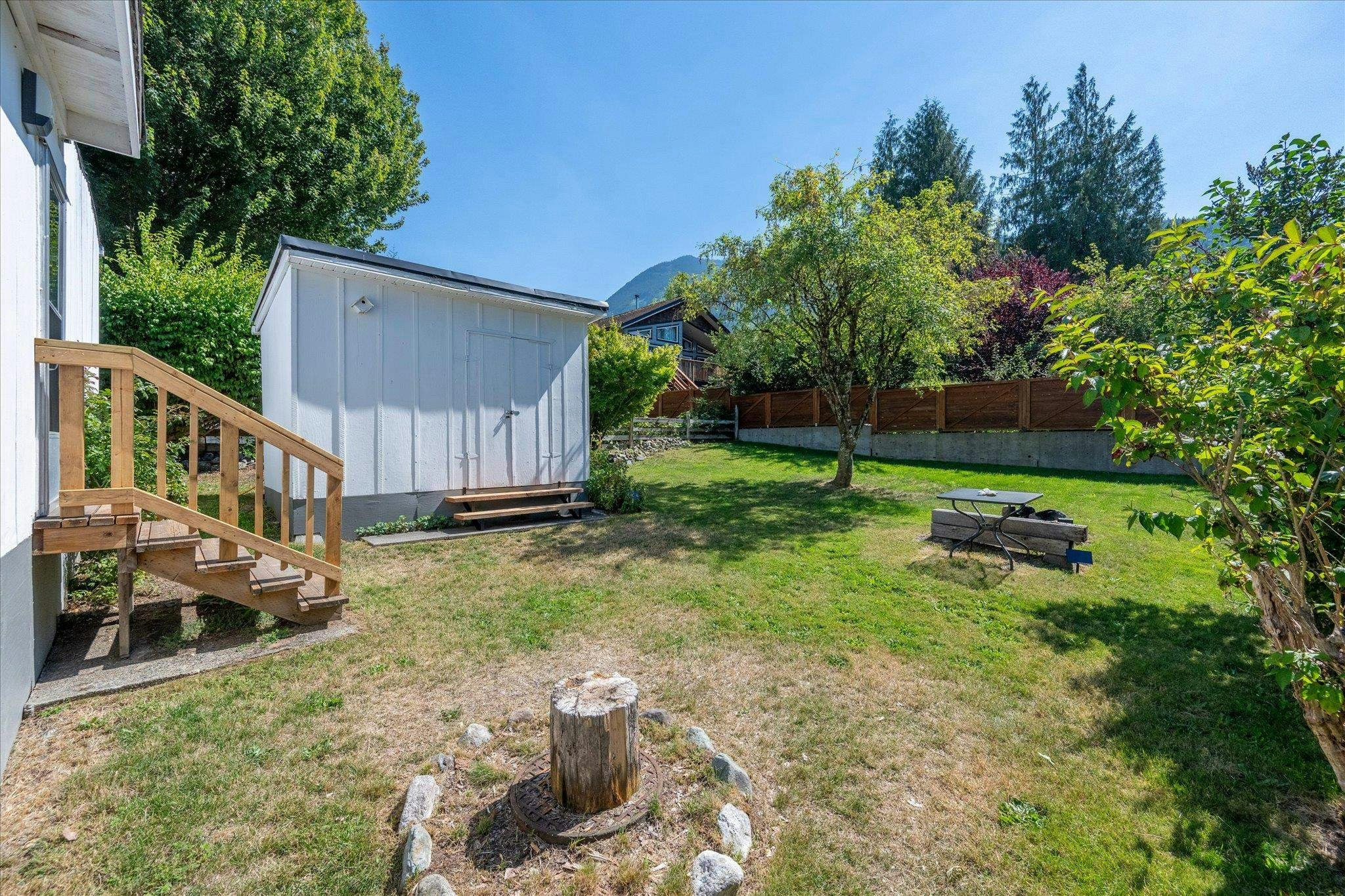 827 Minaty Lane, Squamish, BC, V0N 1J0 - 22