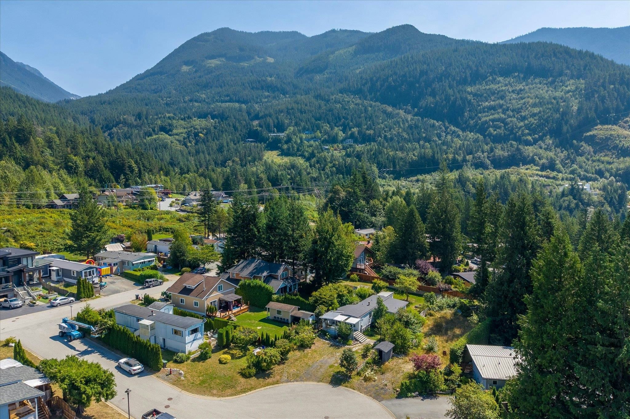 827 Minaty Lane, Squamish, BC, V0N 1J0 - 27