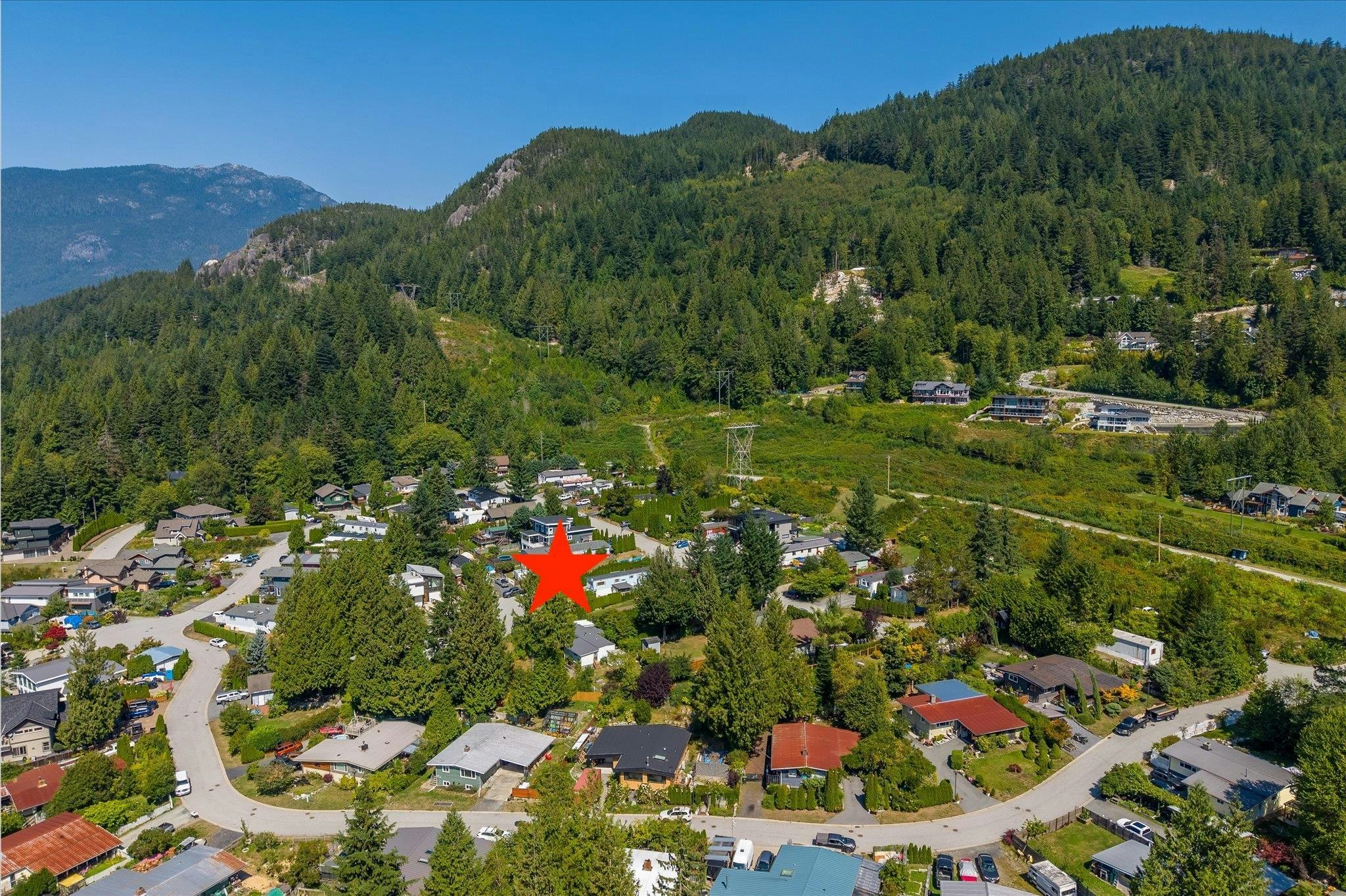 827 Minaty Lane, Squamish, BC, V0N 1J0 - 35