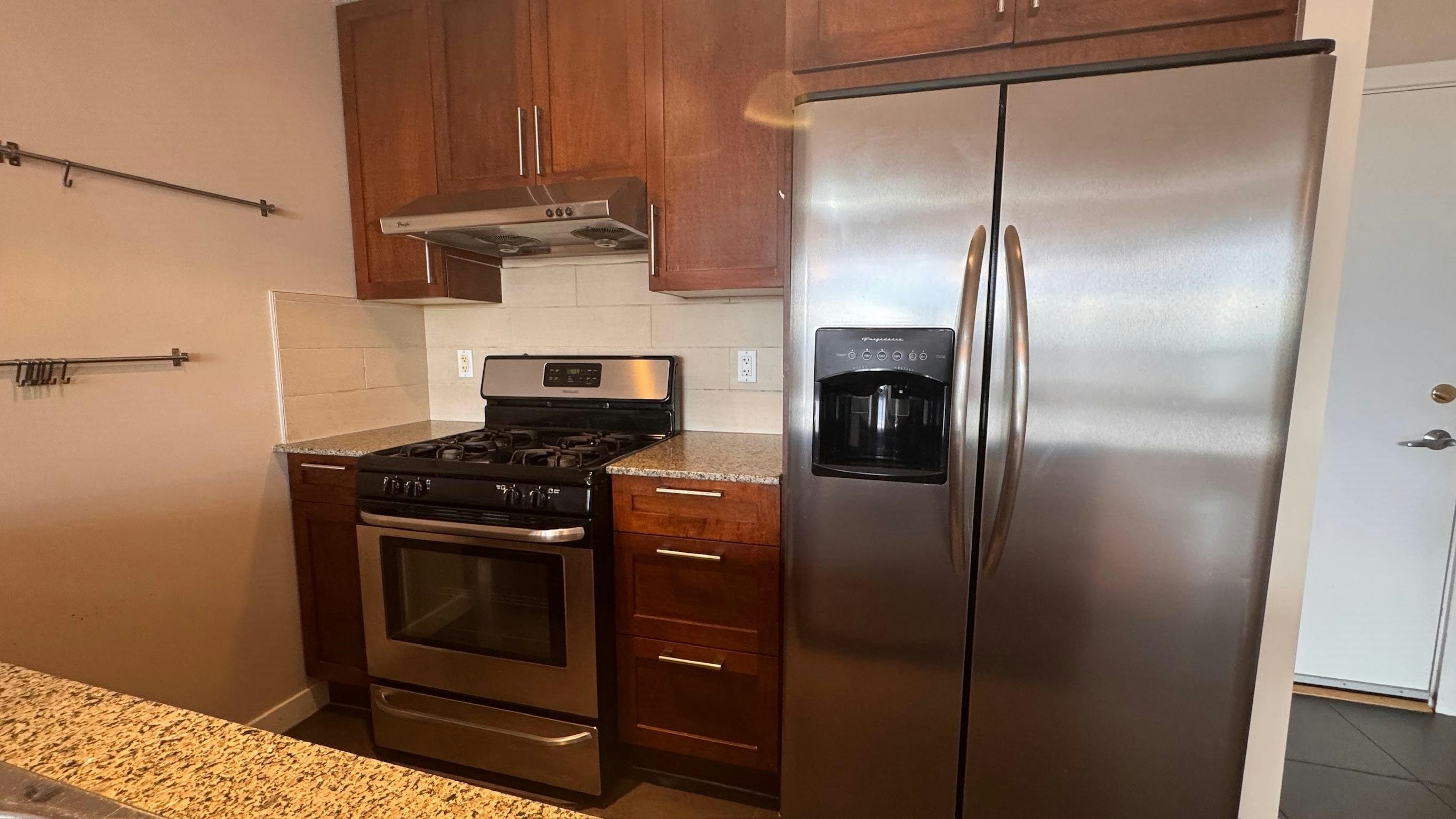 24xx-7088 Salisbury Avenue, Burnaby, BC, V5E 0A4 - 2