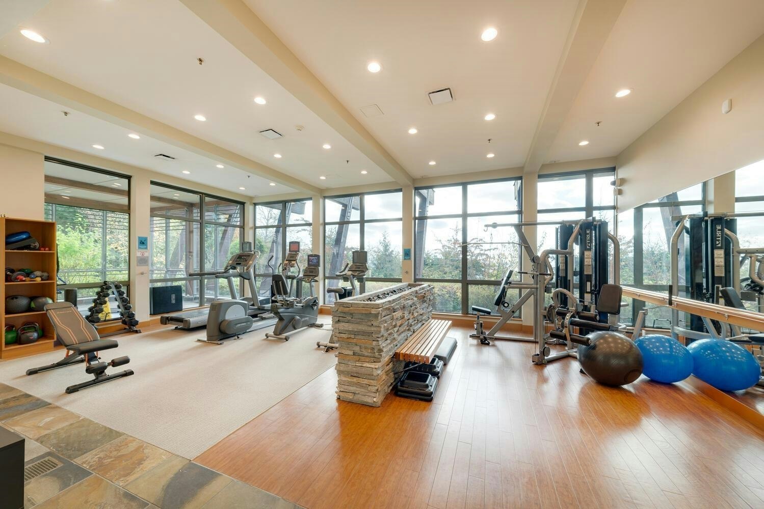 1101-3335 Cypress Place, West Vancouver, BC, V7S 3J8 - 34