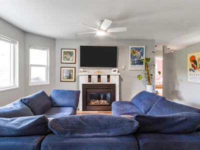 866 56 Street - 2
