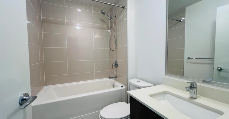 416-7058 14th Avenue, Burnaby, BC, V3N 0E6 - 7
