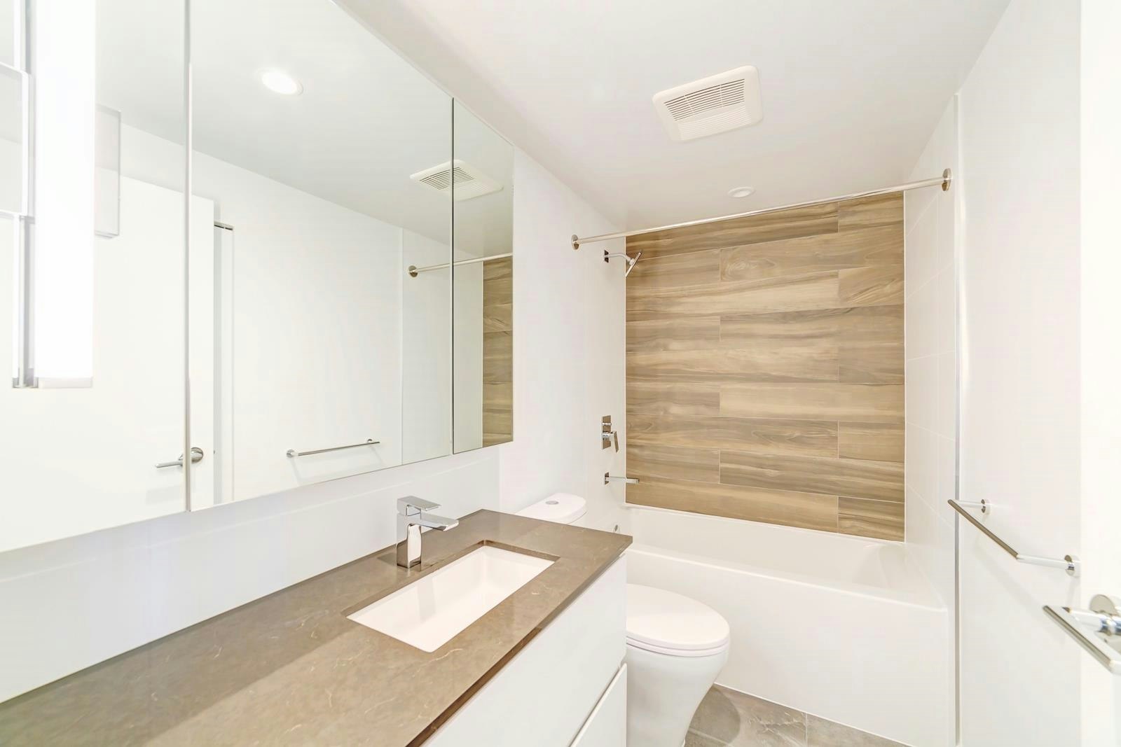 13xx-13655 Fraser Highway, Surrey, BC, V3T 0P8 - 10
