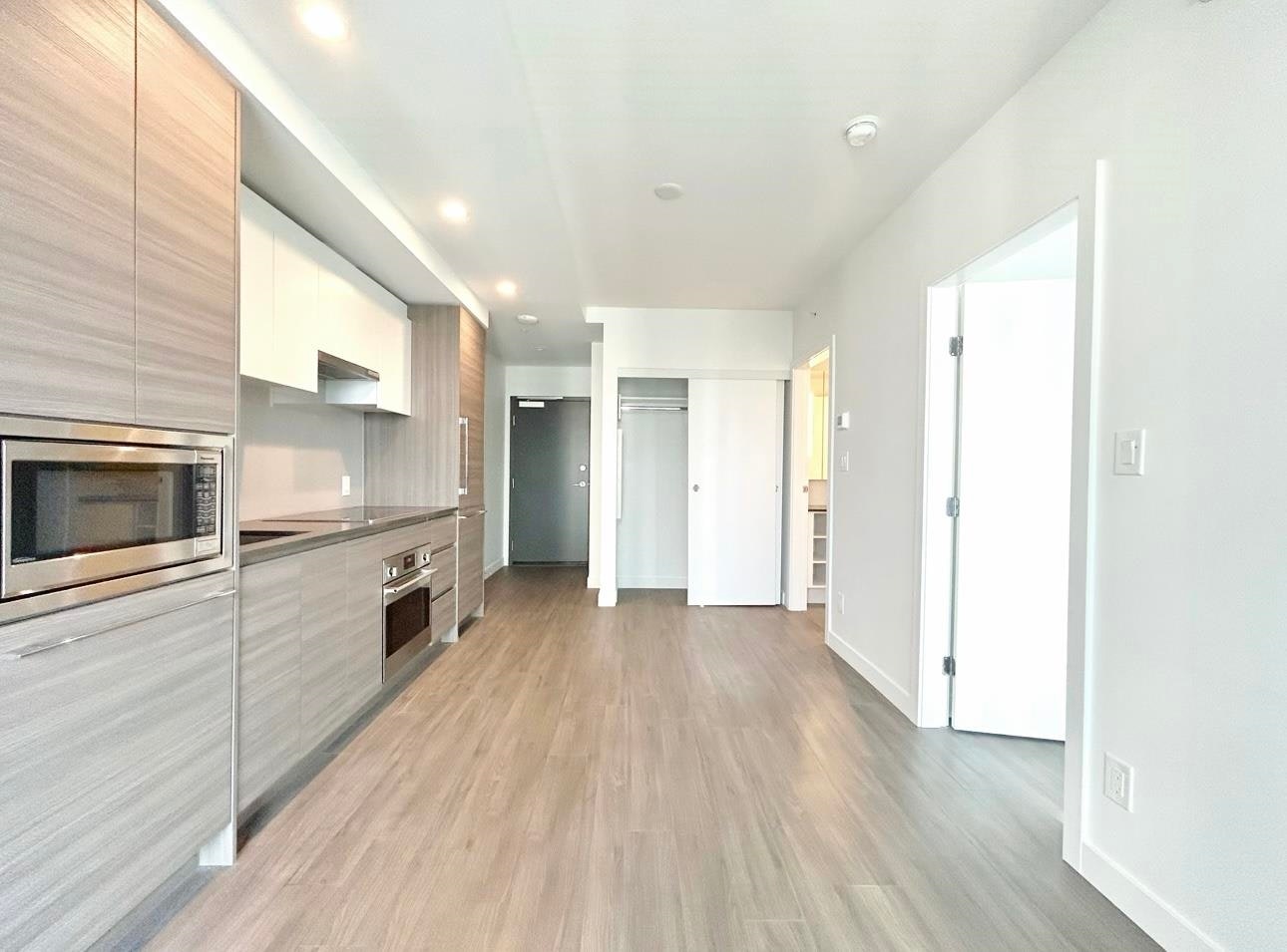 13xx-13655 Fraser Highway, Surrey, BC, V3T 0P8 - 5