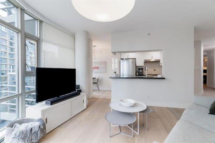 901-189 Davie Street, Vancouver, BC, V7P 1R9 - 4