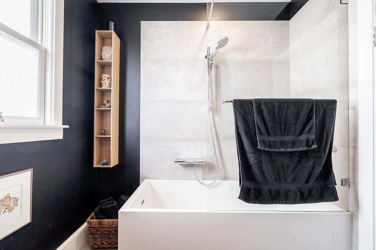 457 E 11th Street, North Vancouver, BC, V7L 2H3 - 15