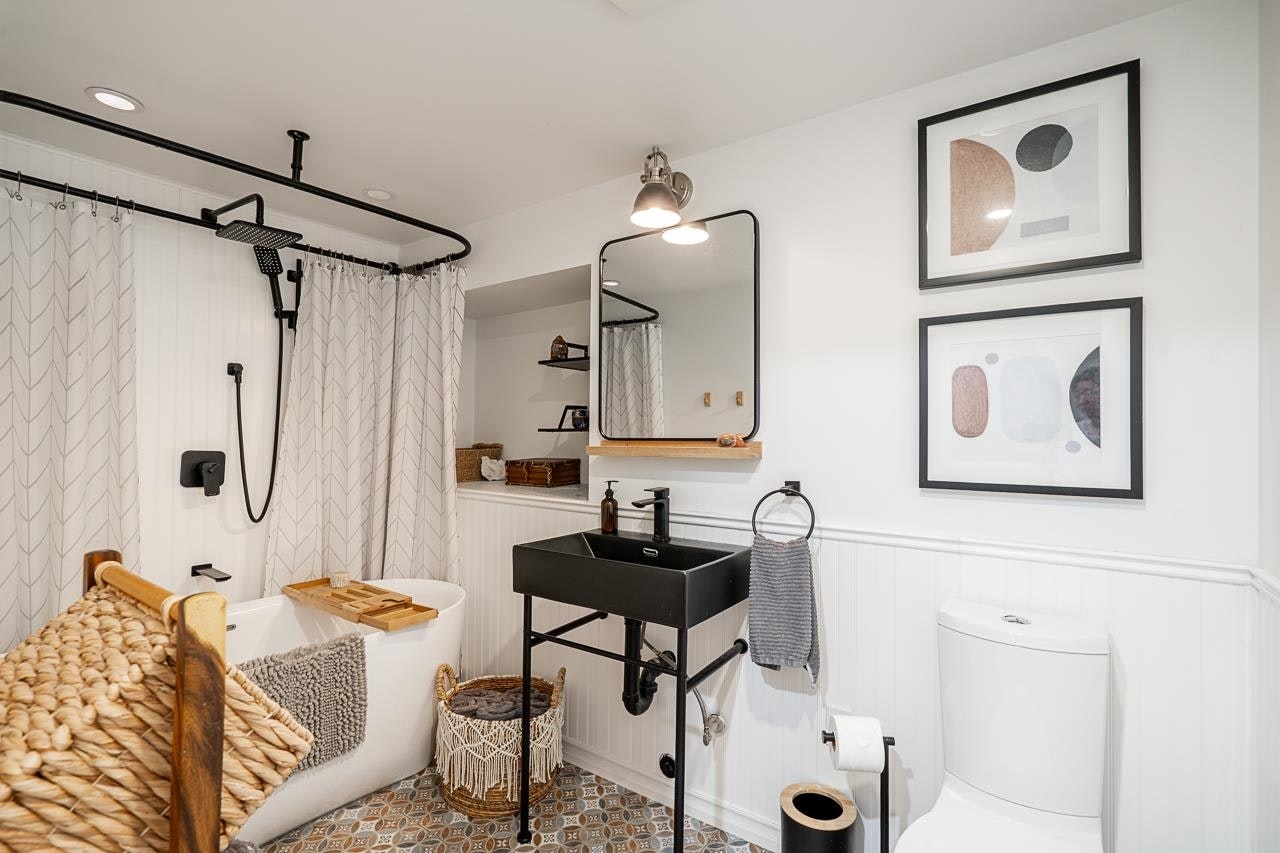 457 E 11th Street, North Vancouver, BC, V7L 2H3 - 30