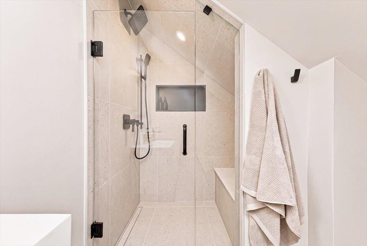 457 E 11th Street, North Vancouver, BC, V7L 2H3 - 18