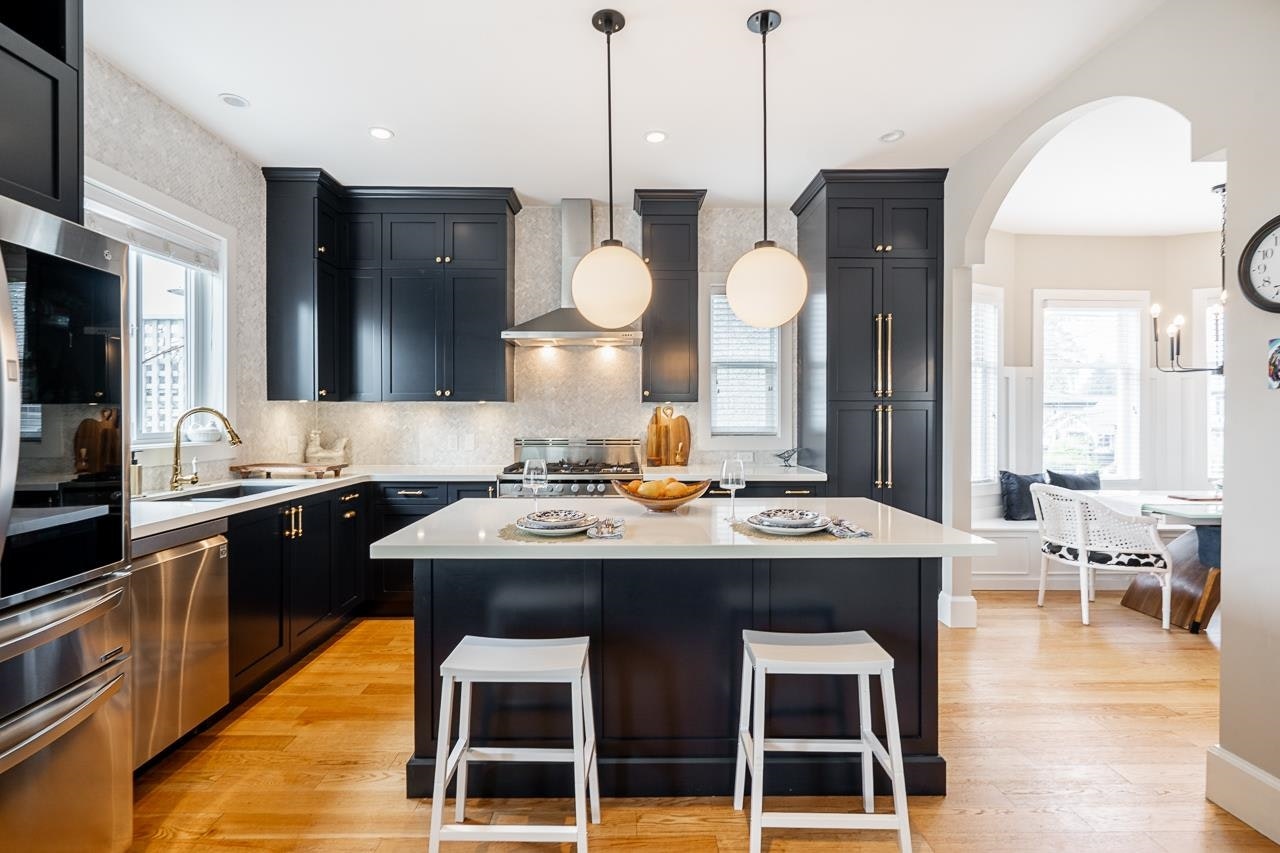 457 E 11th Street, North Vancouver, BC, V7L 2H3 - 2