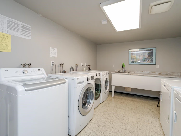 218-15020 North Bluff Road, Surrey, BC, V4B 5A4 - 20