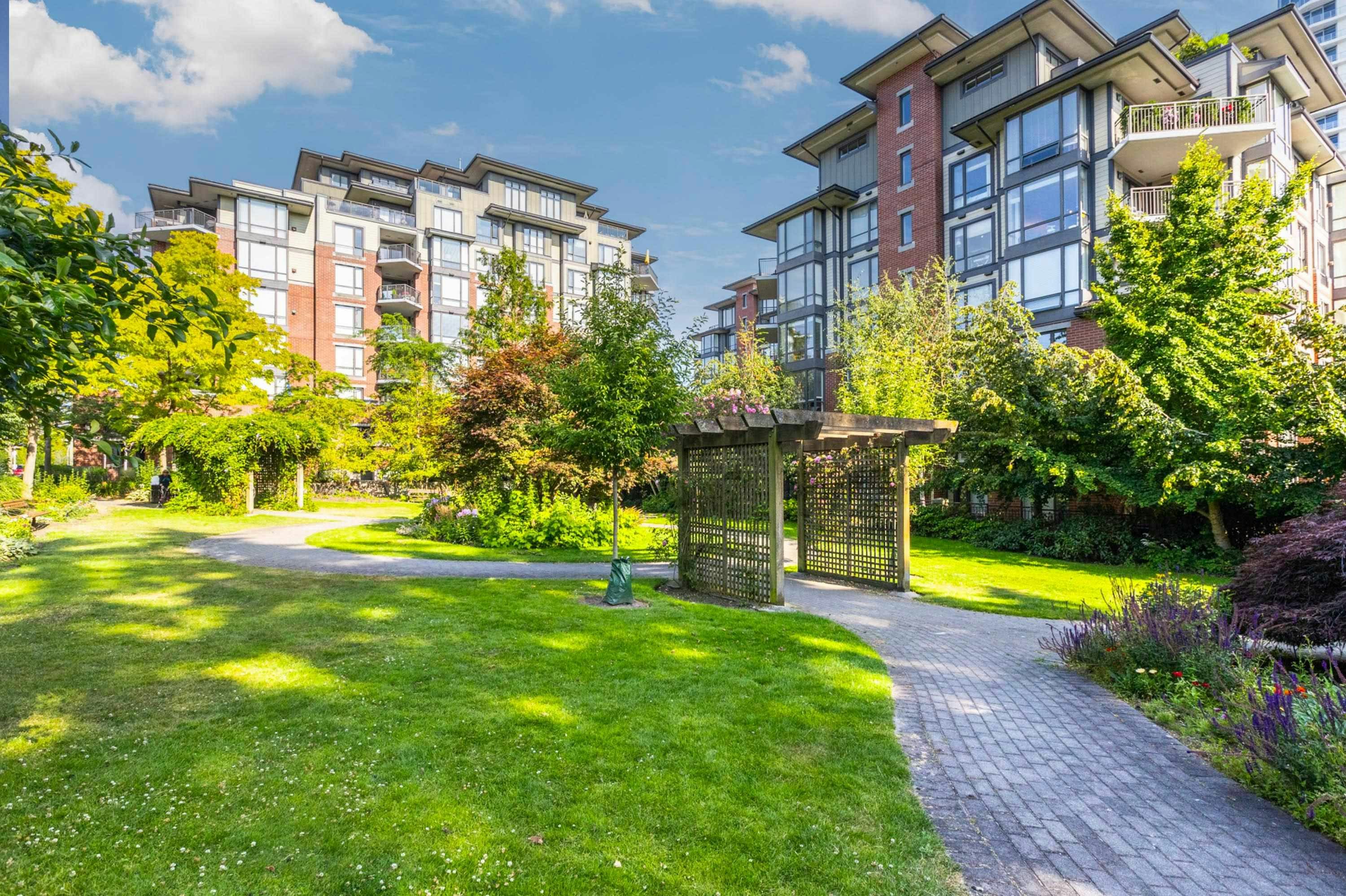 218-15020 North Bluff Road, Surrey, BC, V4B 5A4 - 29