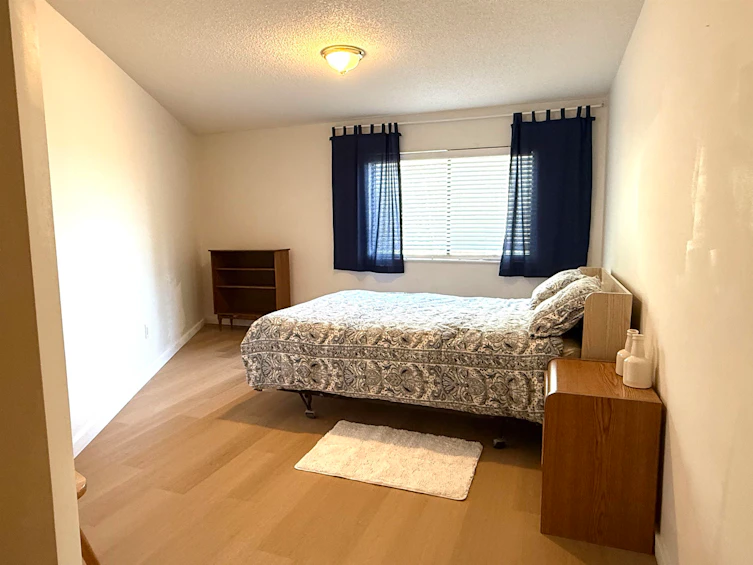 218-15020 North Bluff Road, Surrey, BC, V4B 5A4 - 12