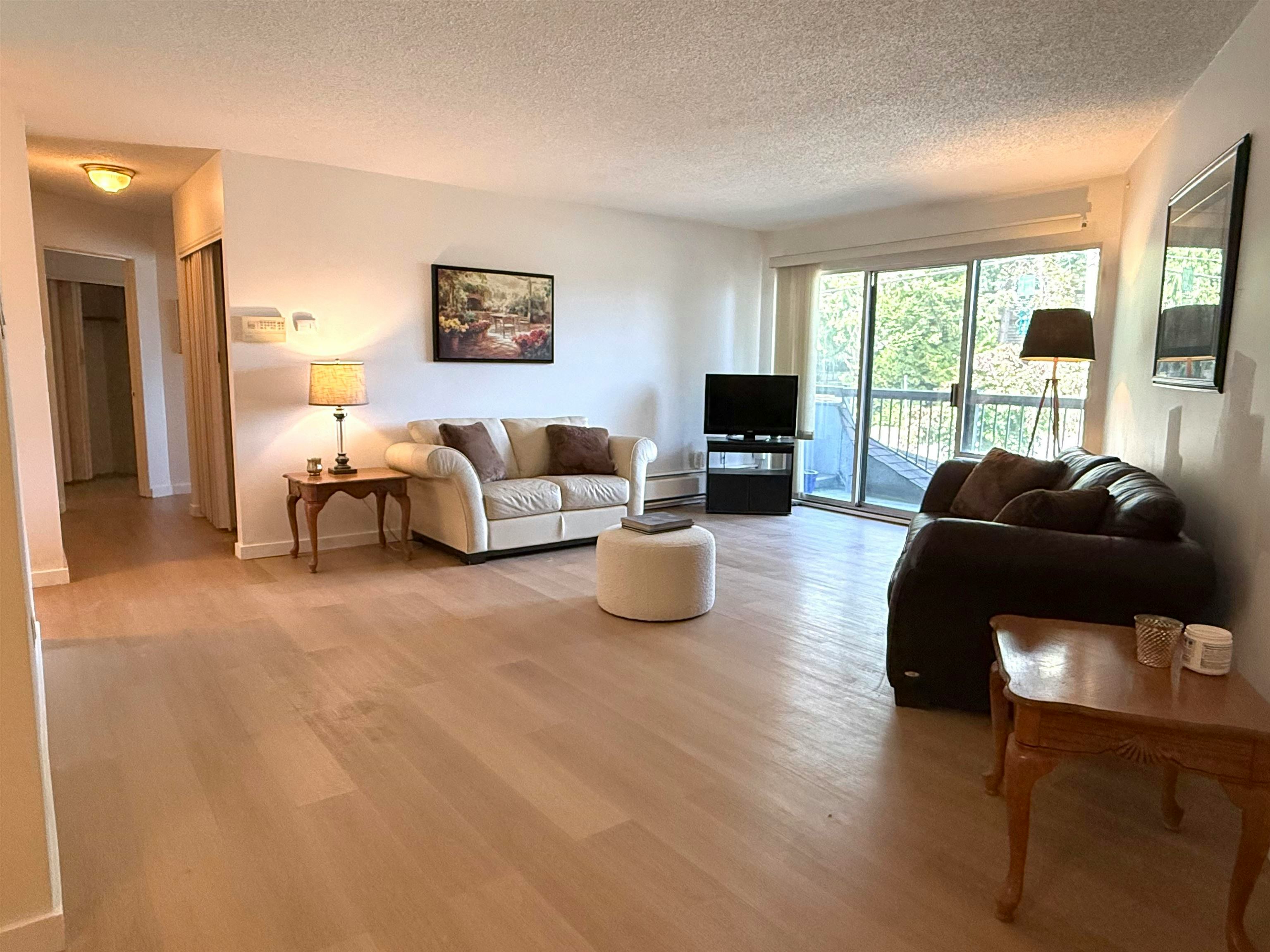 218-15020 North Bluff Road, Surrey, BC, V4B 5A4
