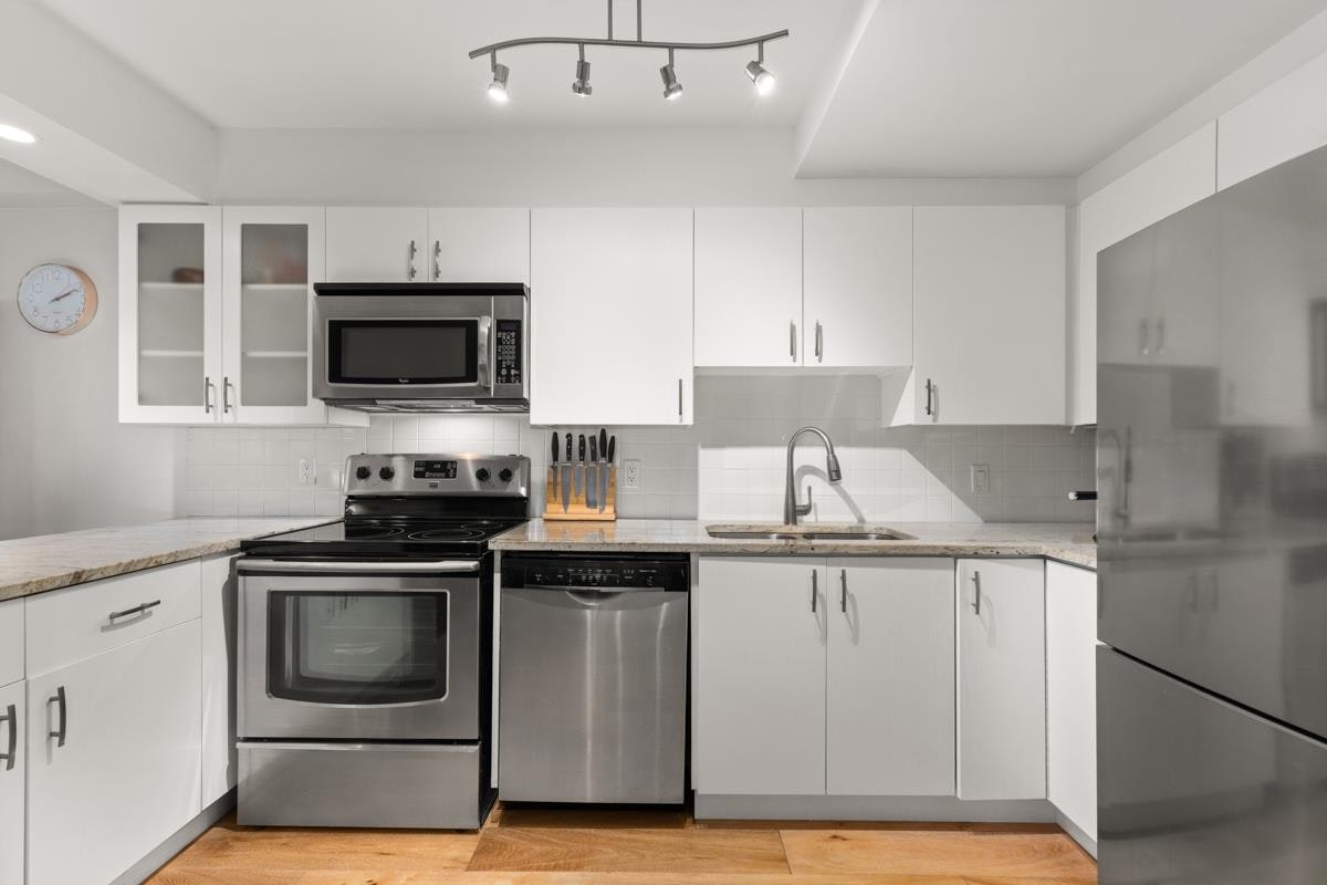 401-1819 Pendrell Street, Vancouver, BC, V6G 1T3 - 2
