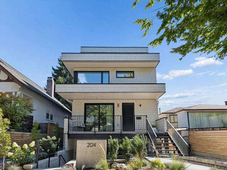 1-2124 E 8 Avenue, Vancouver, BC, V5N 1V5