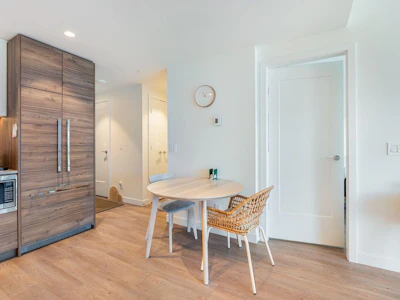 2101-1045 Austin Avenue - 5