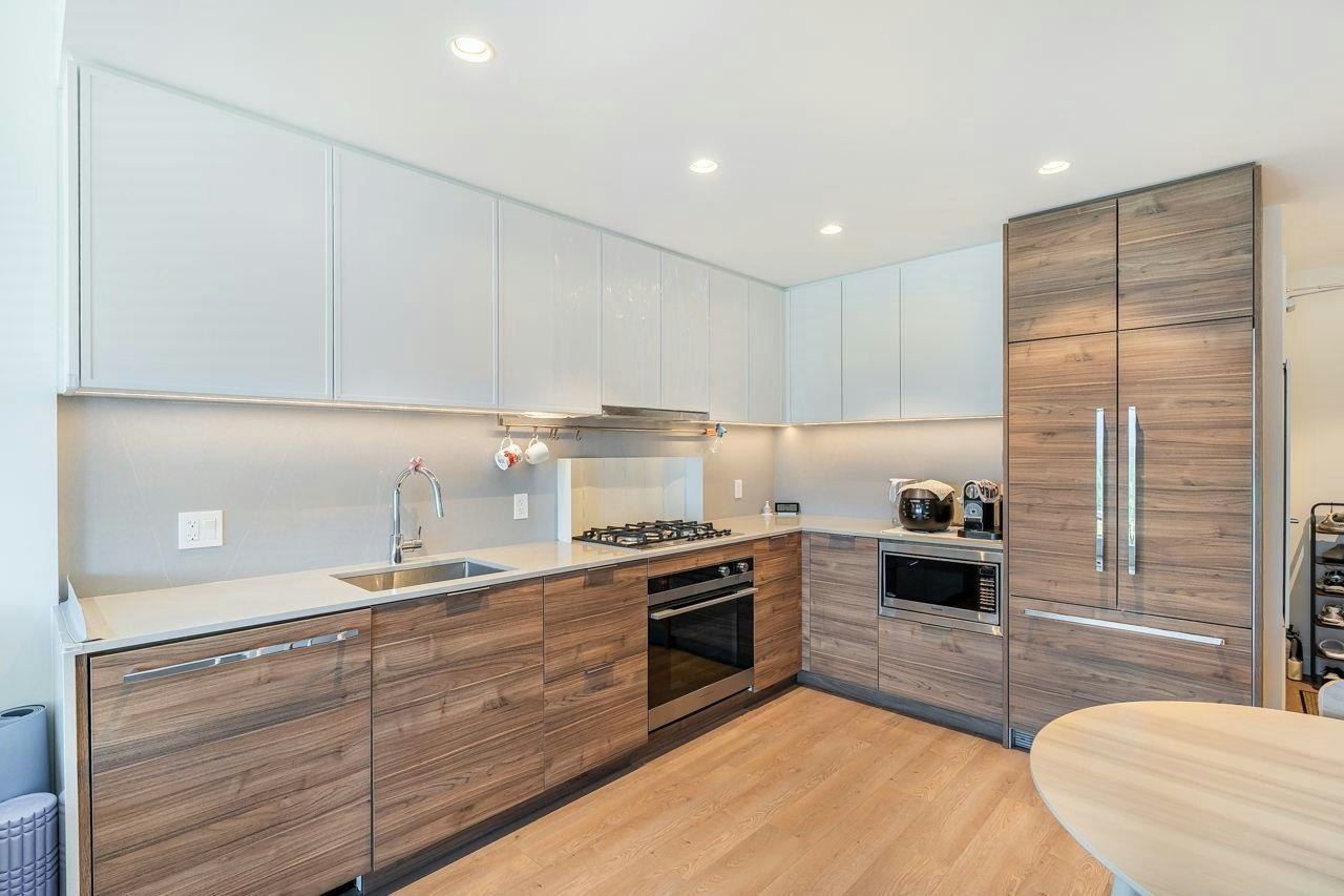 2101-1045 Austin Avenue, Coquitlam, BC, V3K 0G9 - 9