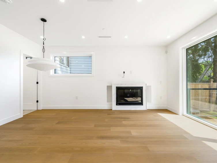 2-950 W 17th Avenue, Vancouver, BC, V5Z 1V4 - 4
