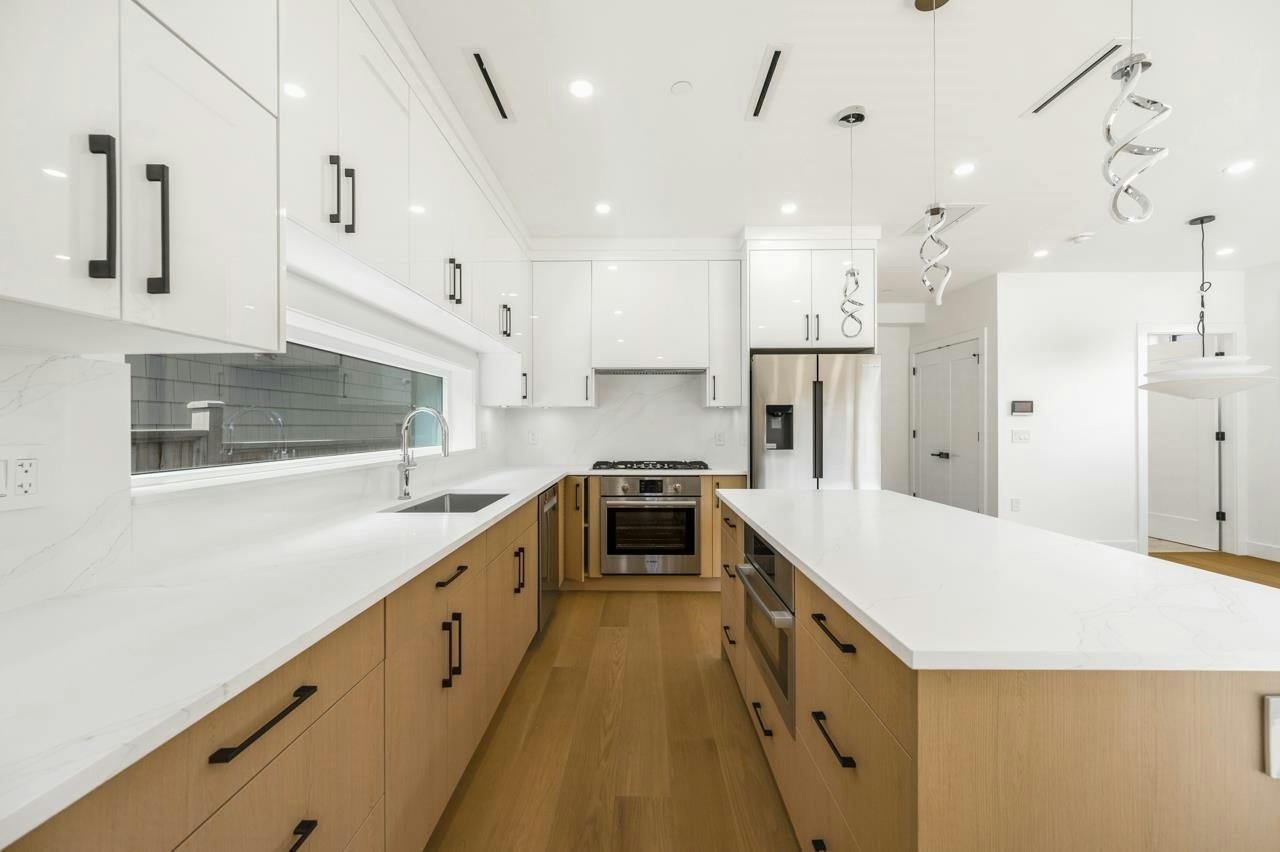 2-950 W 17th Avenue, Vancouver, BC, V5Z 1V4 - 9