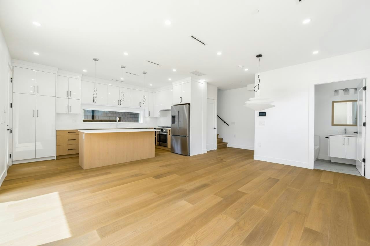 2-950 W 17th Avenue, Vancouver, BC, V5Z 1V4 - 11