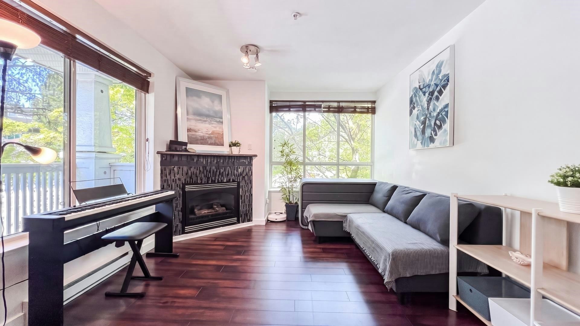 306-1111 Lynn Valley Road, North Vancouver, BC, V7J 3V4
