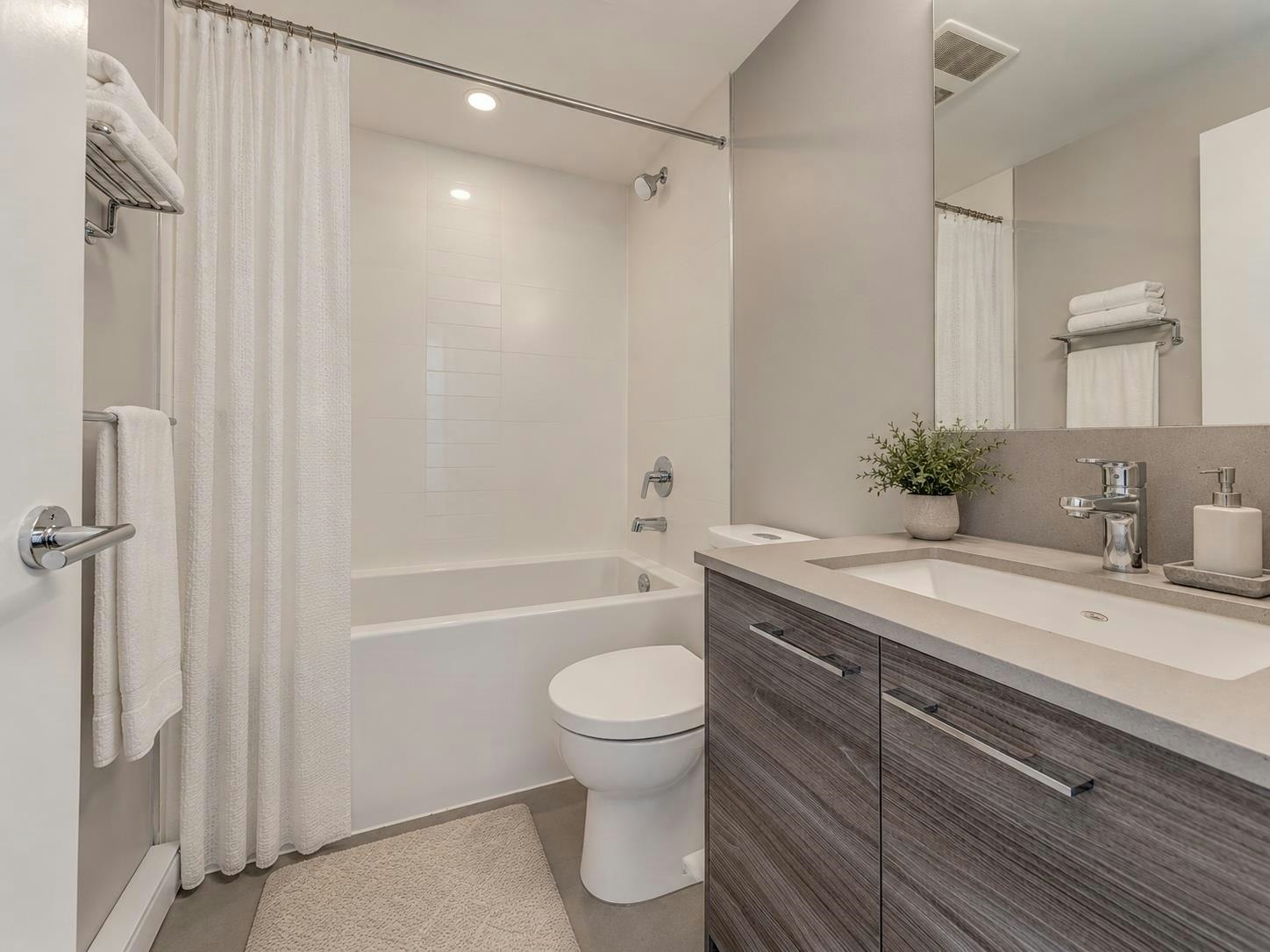 610-10603 140 Street, Surrey, BC, V3T 0M8 - 13