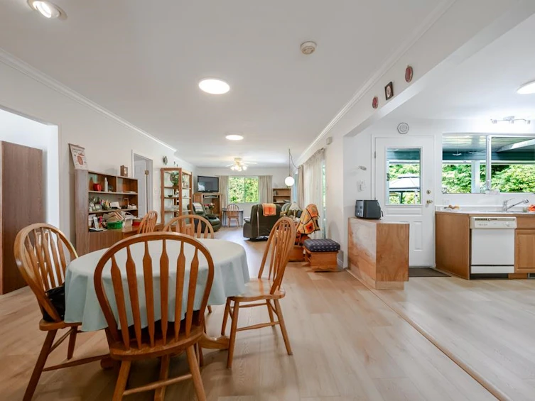 25465 Hilland Avenue, Maple Ridge, BC, V4R 1G3 - 7
