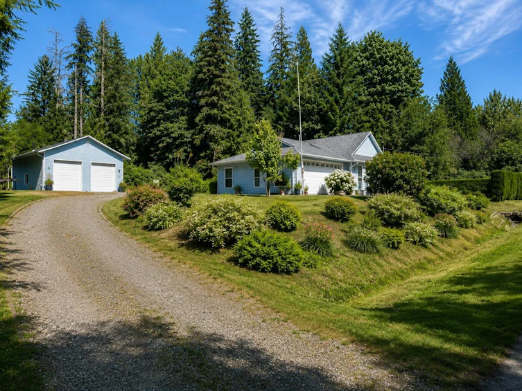 25465 Hilland Avenue, Maple Ridge, BC, V4R 1G3