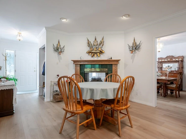 25465 Hilland Avenue, Maple Ridge, BC, V4R 1G3 - 8