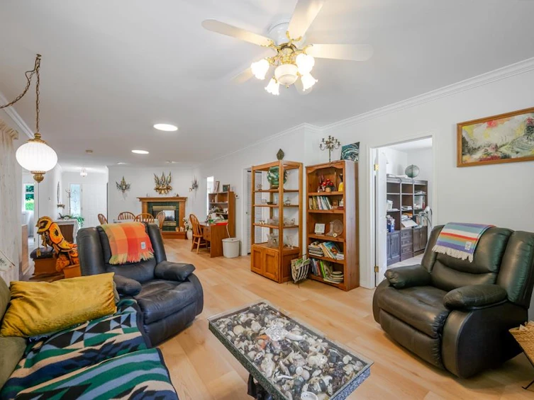 25465 Hilland Avenue, Maple Ridge, BC, V4R 1G3 - 14