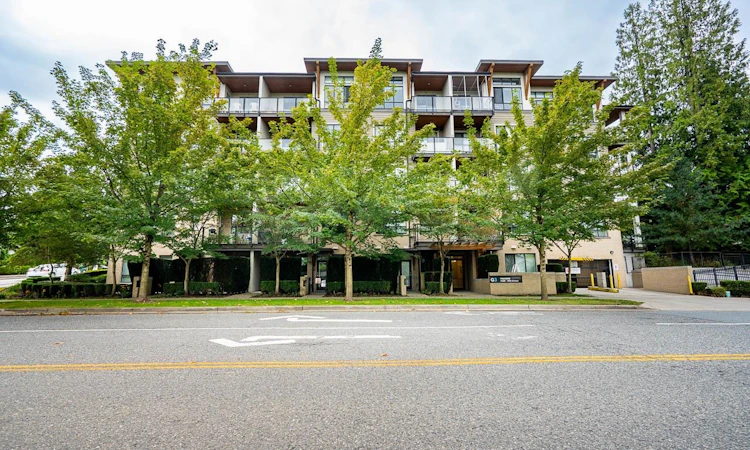 209-15388 105 Avenue