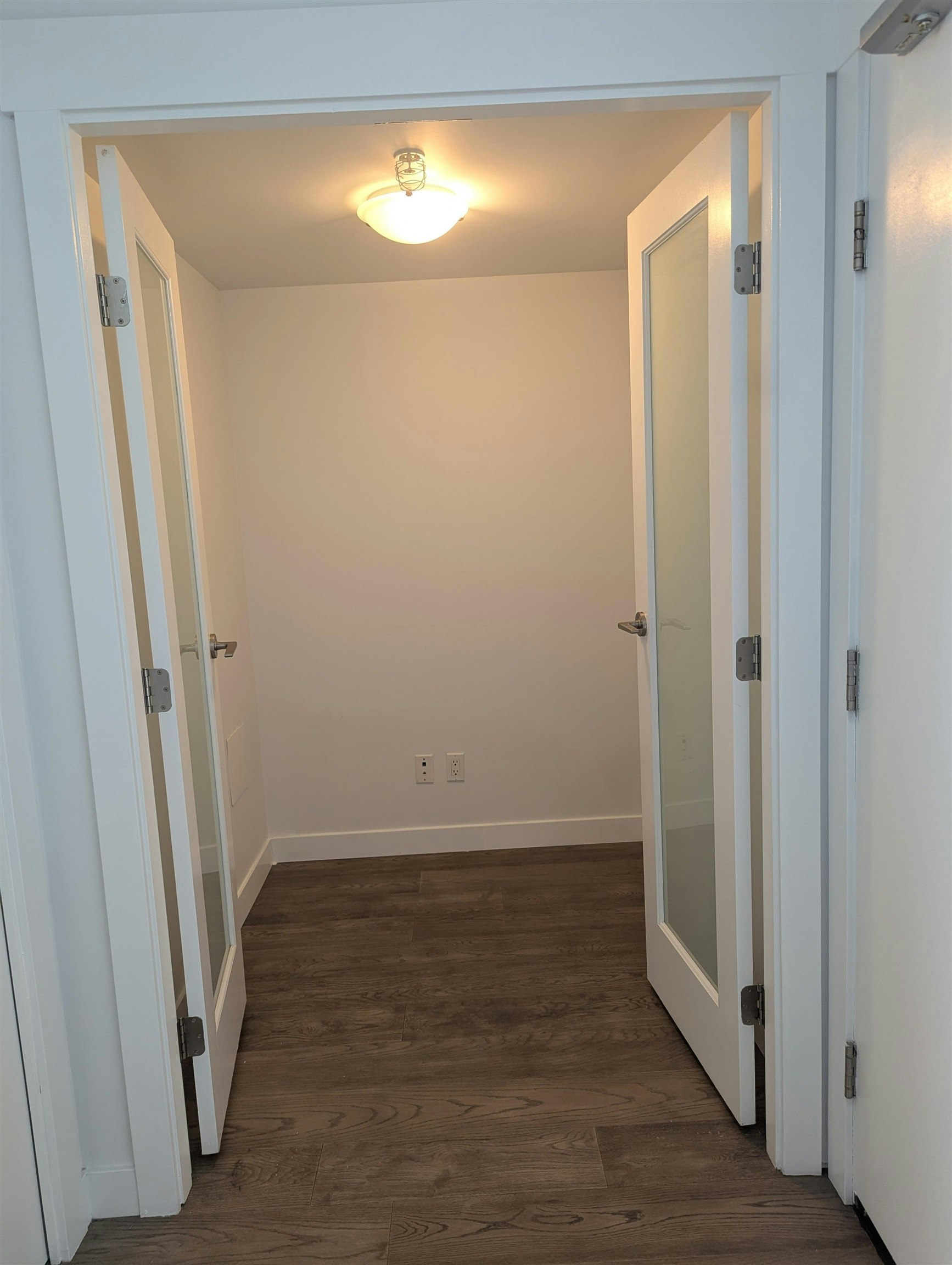 708-13380 108 Avenue, Surrey, BC, V3T 0E7 5