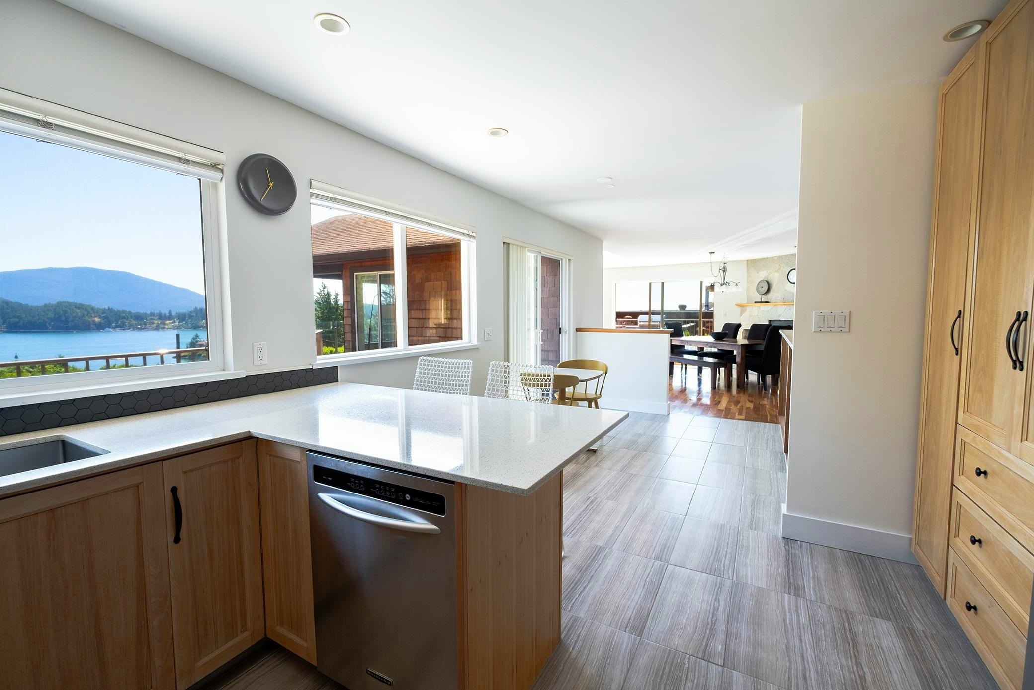 485 Abbs Road, Gibsons, BC, V0N 1V0 - 9