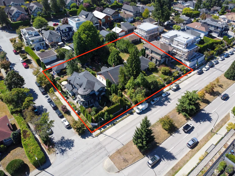 4111 Ash Street, Vancouver, BC, V5Z 4R5