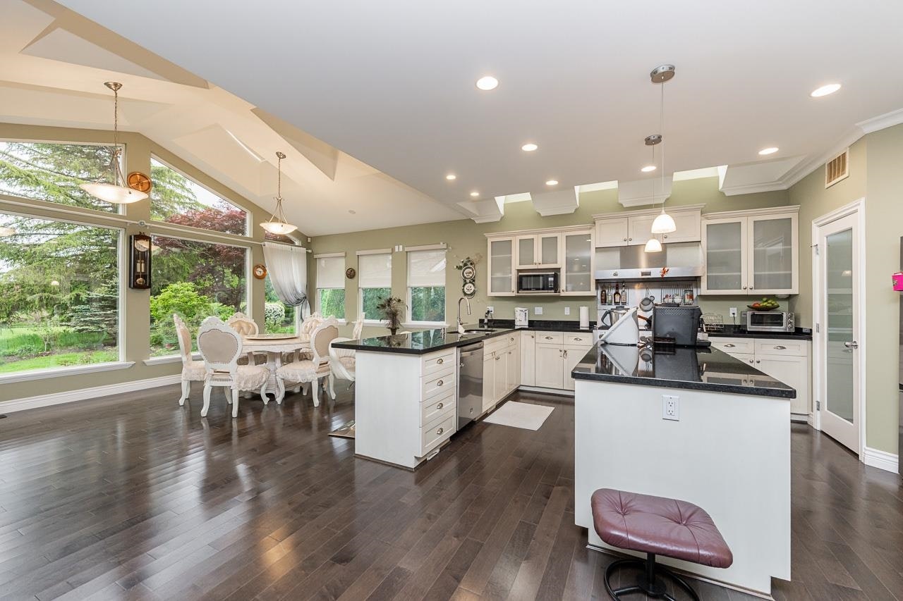15730 38a Avenue, Surrey, BC, V3S 0K8 - 11