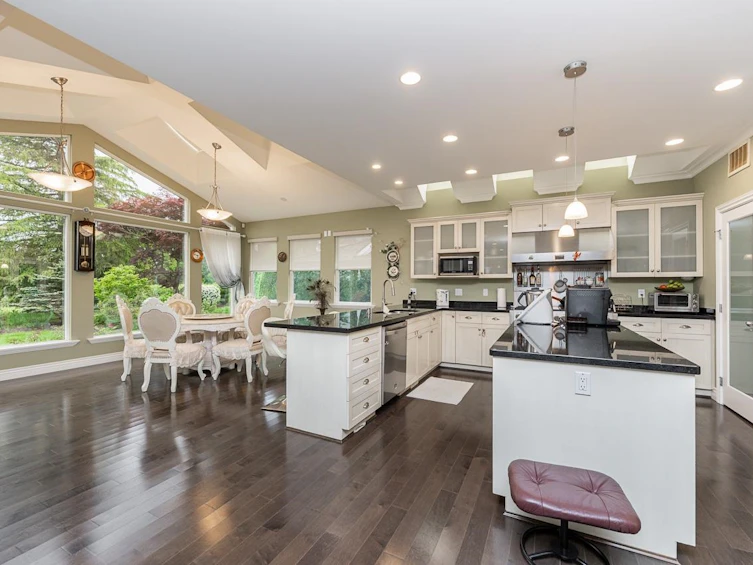 15730 38a Avenue, Surrey, BC, V3S 0K8 - 11