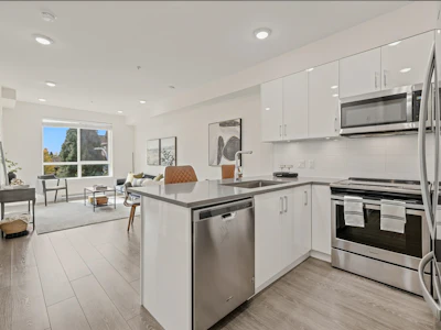301-15351 101 Avenue - 3