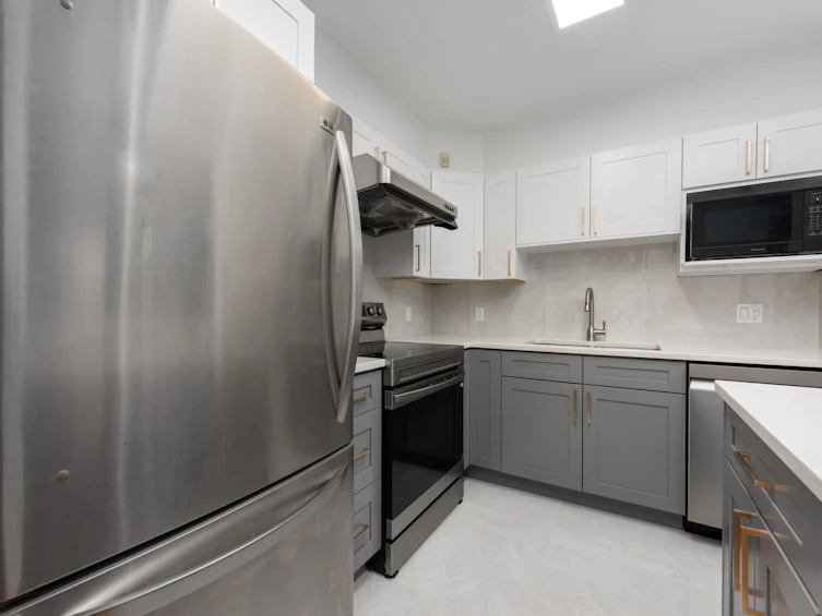 15-3428 Adanac Street, Vancouver, BC, V5K 5H5 - 5