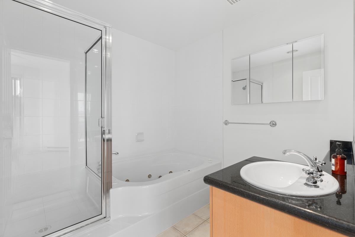 1406-160 E 13th Street, North Vancouver, BC, V7L 2L5 - 14