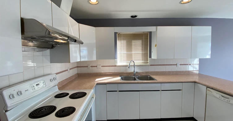 2 Bed Suite-5536 Neville Street, Burnaby, BC, V5J 2H7 - 3