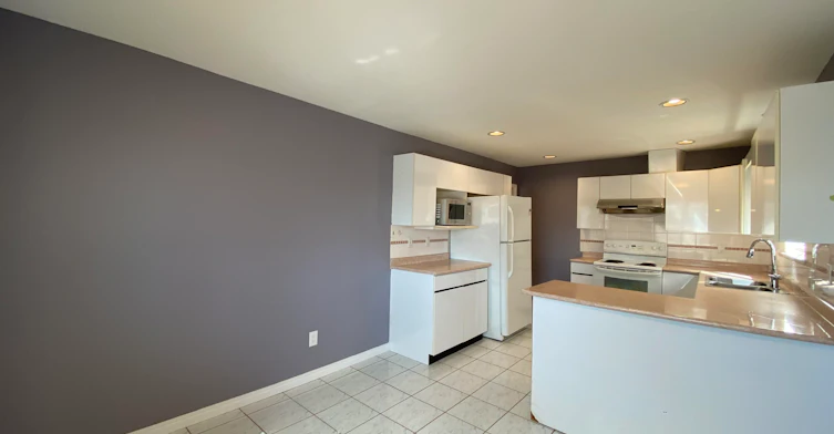 2 Bed Suite-5536 Neville Street, Burnaby, BC, V5J 2H7 - 5