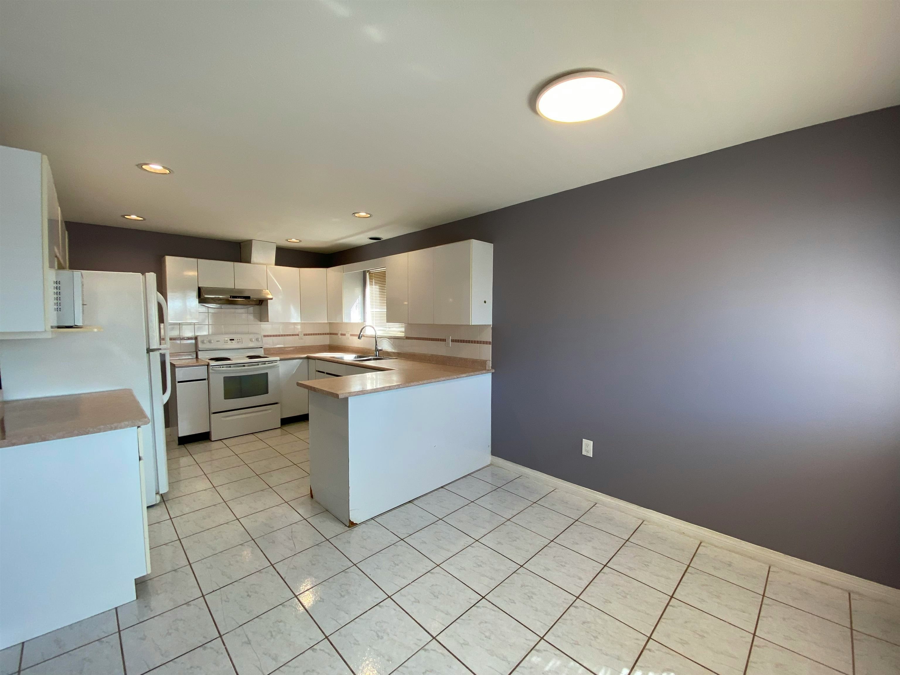 2 Bed Suite-5536 Neville Street, Burnaby, BC, V5J 2H7 - 7