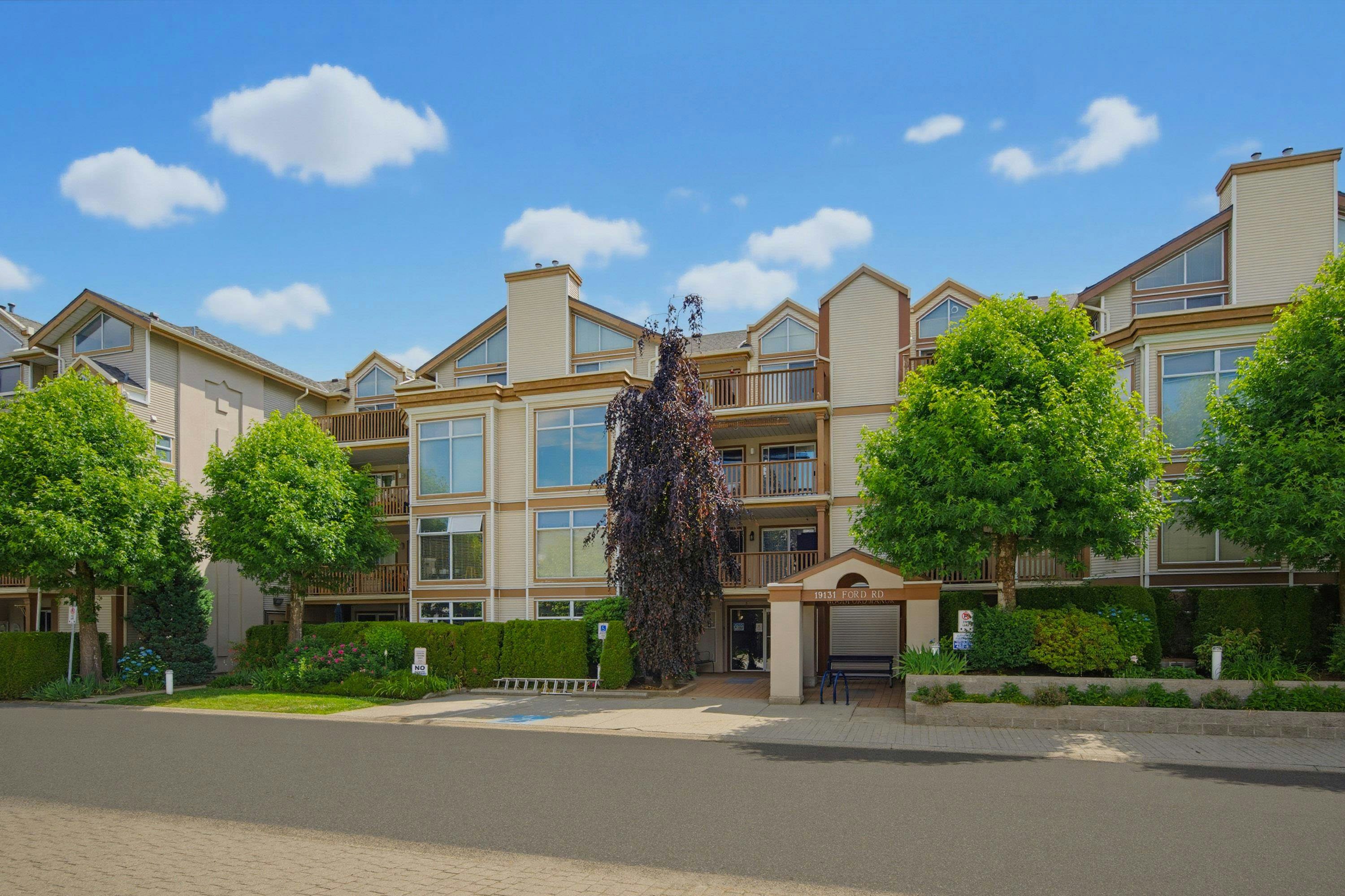 206-19131 Ford Road, Pitt Meadows, BC, V3Y 2R5