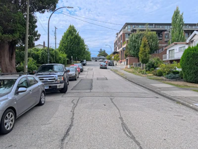 3-745 E 30 Avenue - 2