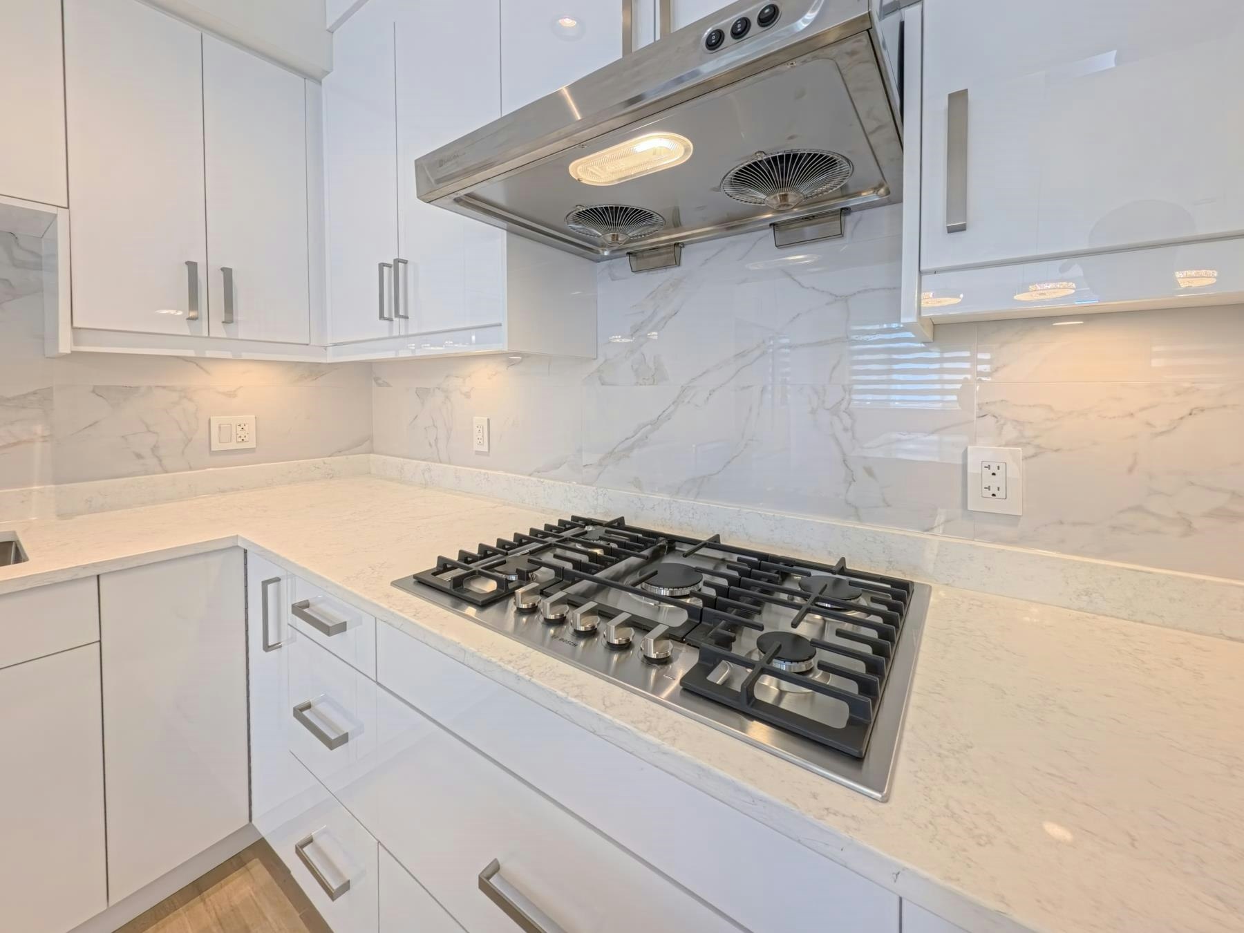 3-745 E 30 Avenue, Vancouver, BC, V5V 2V8 - 5