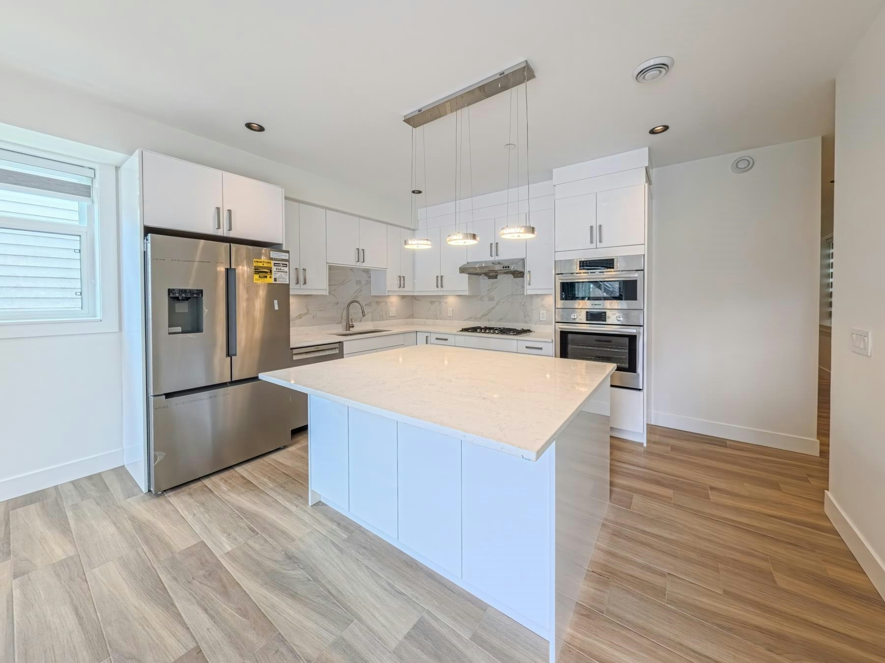 3-745 E 30 Avenue, Vancouver, BC, V5V 2V8 - 4